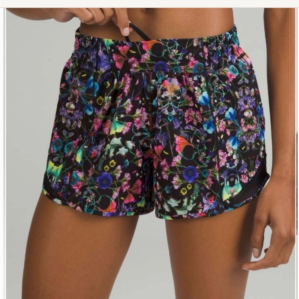 lululemon athletica Multicolor Flowerscope Hotty